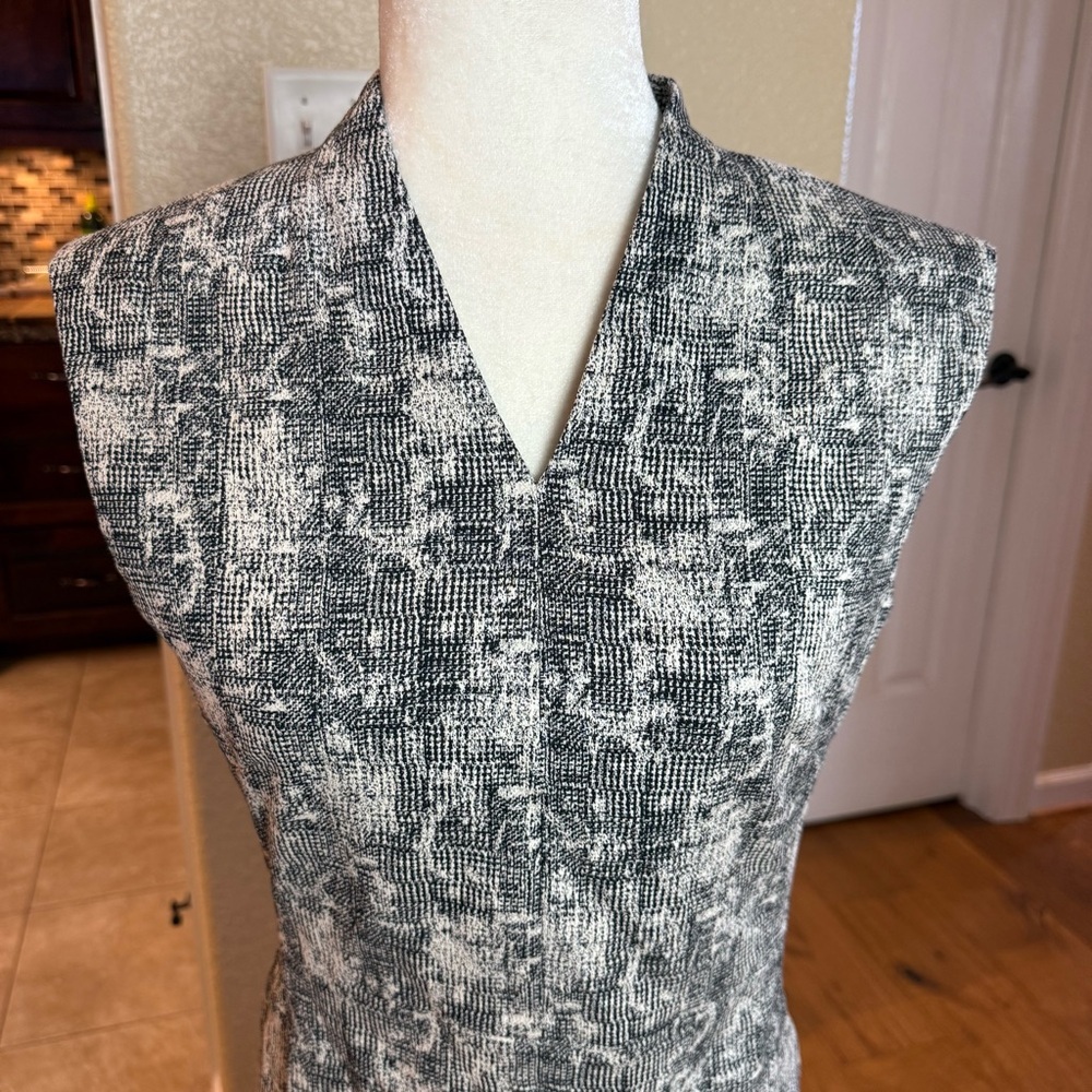 M.M. Lafleur Aditi Sheath Dress Black & White Crackle Print Sz 8 - Picture 9 of 12